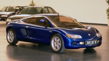  Alpine A710